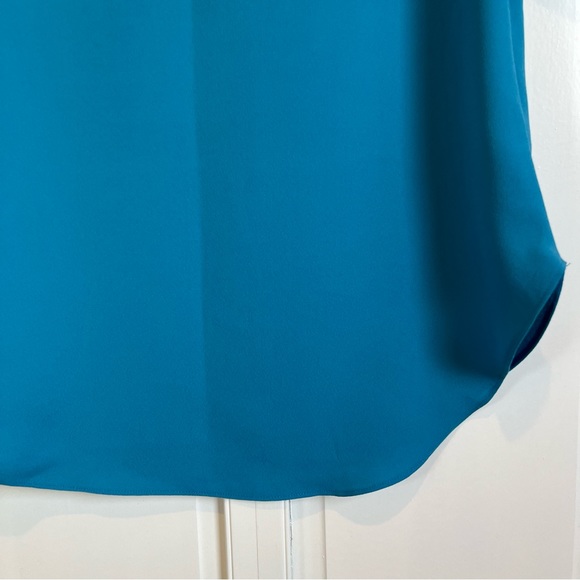 The Limited Short Sleeve Blouse - Picture 4 of 10